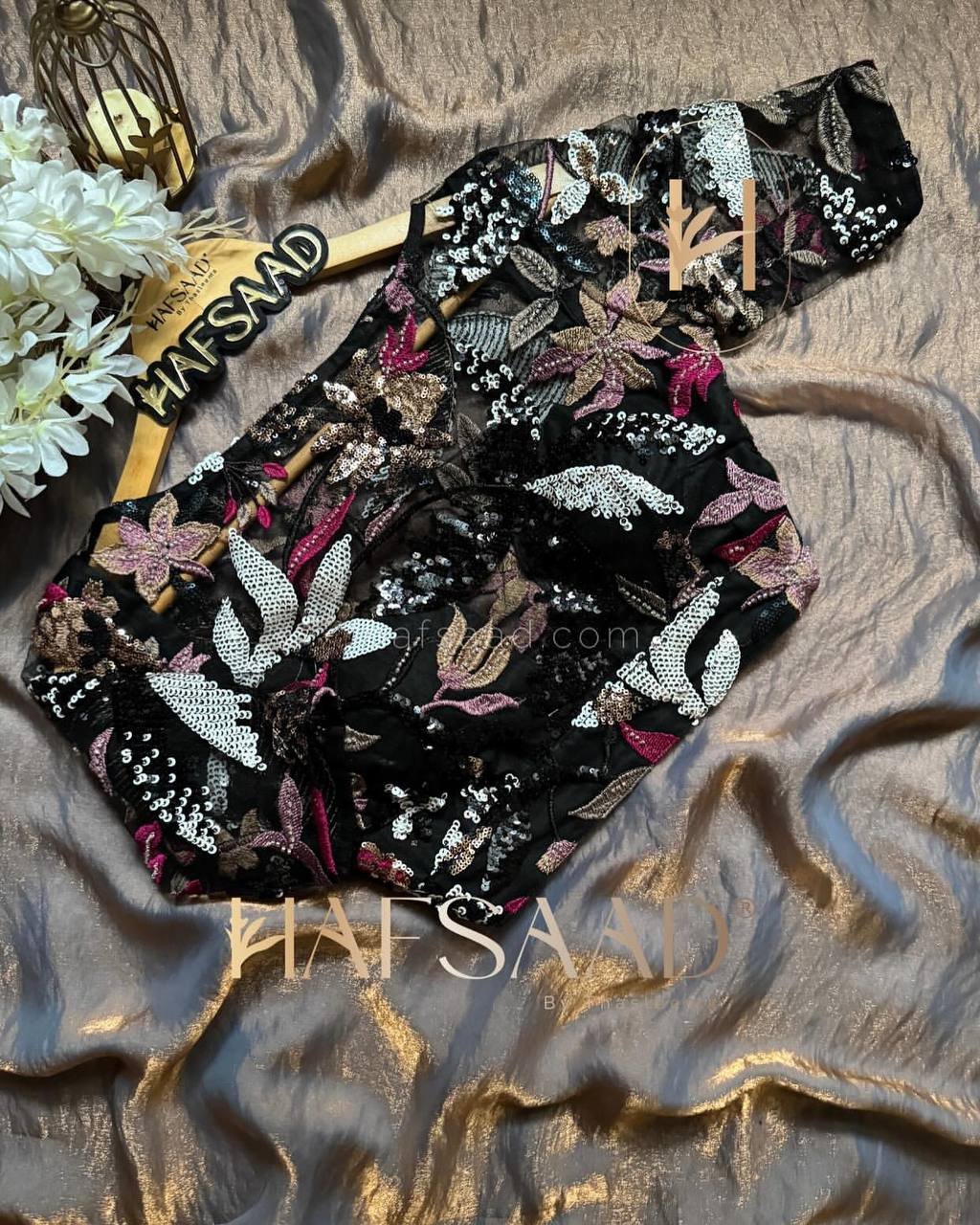 Women's Luxurious Shimmering Grey Organza Saree with Intricately Embroidered Blouse - Perfect for Festive & Evening Wear - Image 9